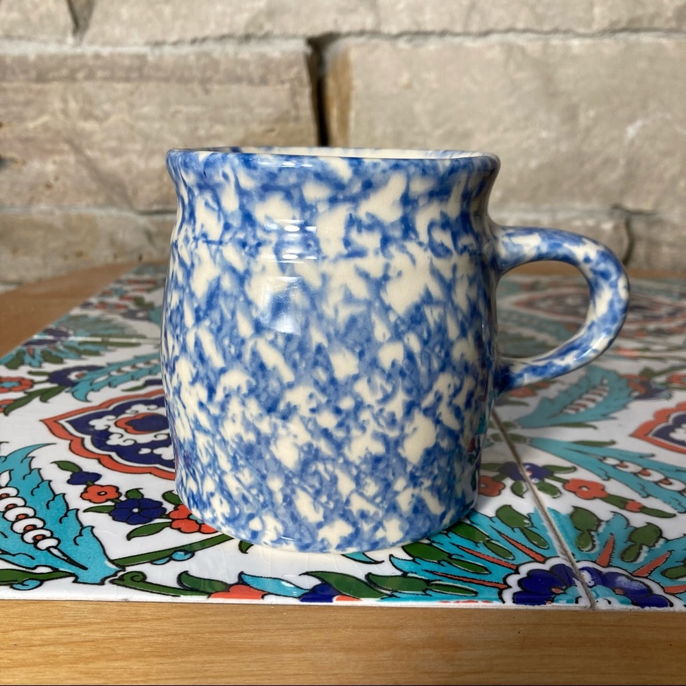 Roseville Spongeware Blue Speckled Mug
